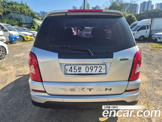 KG Mobility (SsangYong) Rexton W 2.0 4WD RX7 Luxury 2016 — фото 4
