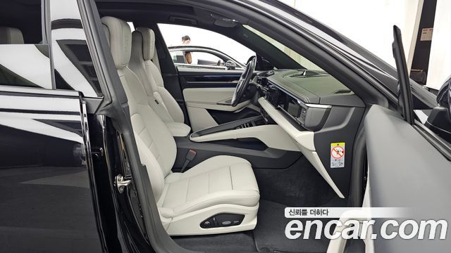 Porsche Macan EV Base 4 2025 — фото 15