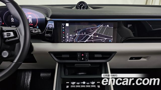 Porsche Macan EV Base 4 2025 — фото 19