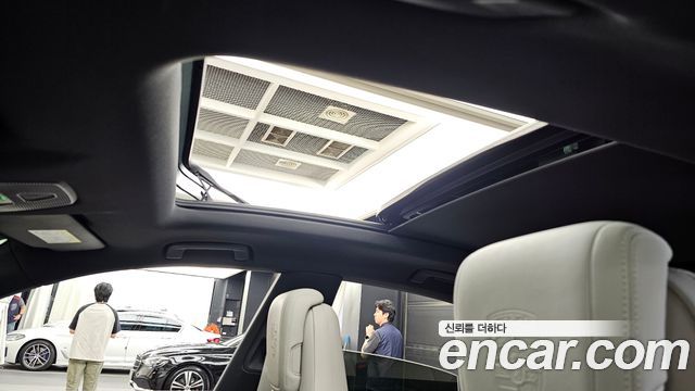 Porsche Macan EV Base 4 2025 — фото 23
