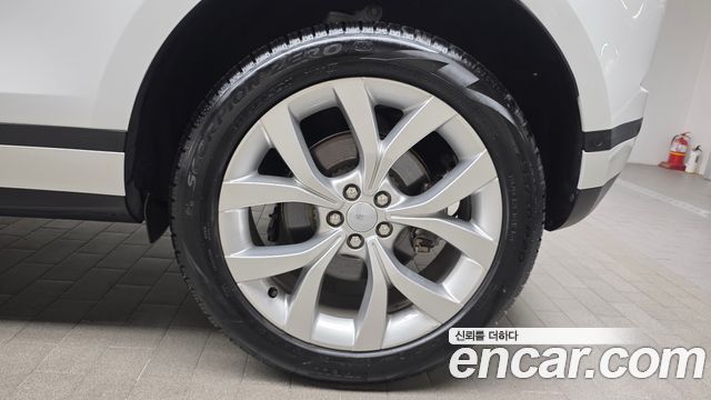 Land Rover Range Rover Evoque (II) P250 SE 2021 — фото 21