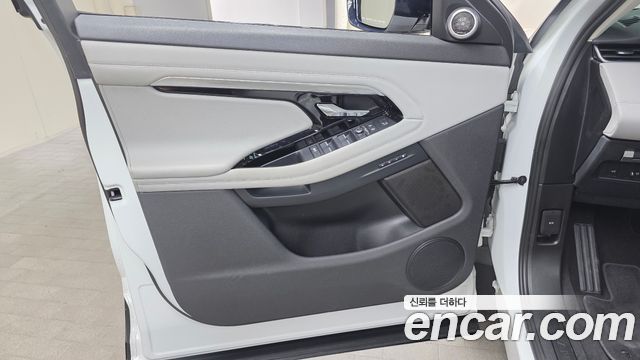 Land Rover Range Rover Evoque (II) P250 SE 2021 — фото 24