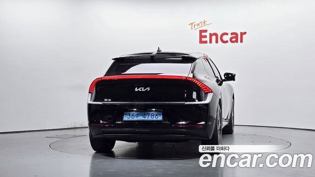 Kia EV6 Long Range Earth 2023 — фото 4