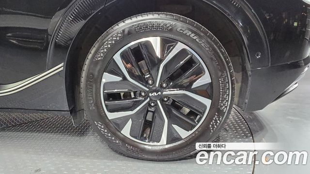 Kia EV6 Long Range Earth 2023 — фото 21