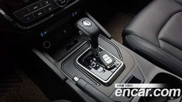 KG Mobility (SsangYong) Rexton Sports Khan Diesel 2.2 2WD Professional X (5-Link) 2019 — фото 9