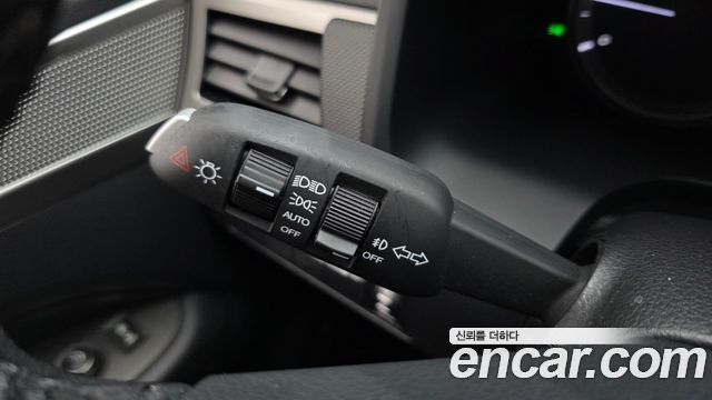 KG Mobility (SsangYong) Rexton Sports Khan Diesel 2.2 2WD Professional X (5-Link) 2019 — фото 17