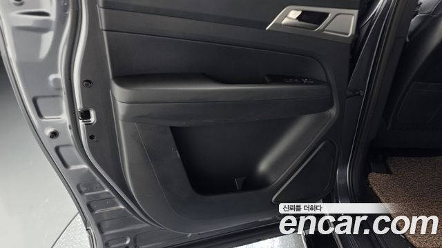 KG Mobility (SsangYong) Rexton Sports Khan Diesel 2.2 2WD Professional X (5-Link) 2019 — фото 25