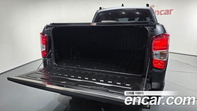 KG Mobility (SsangYong) Rexton Sports Khan Diesel 2.2 2WD Professional X (5-Link) 2019 — фото 31