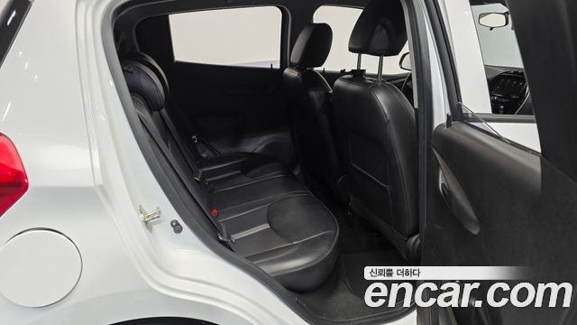 Chevrolet Spark LT 2020 — фото 12
