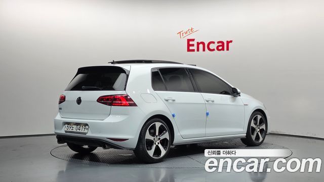 Volkswagen Golf (VII) 2.0 GTI 2016 — фото 2