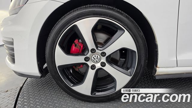 Volkswagen Golf (VII) 2.0 GTI 2016 — фото 5