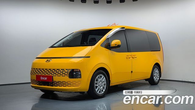 Hyundai Staria Tourer 11-Seater Modern 2022 — фото 1