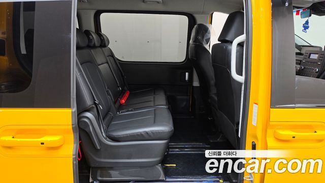 Hyundai Staria Tourer 11-Seater Modern 2022 — фото 12