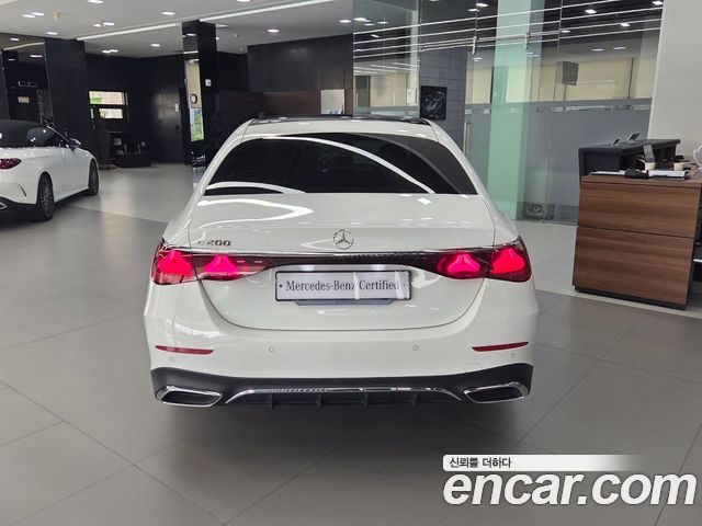 Mercedes-Benz E-Class (W214) E200 AMG Line 2026 — фото 4