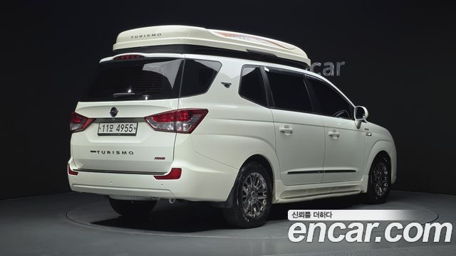 KG Mobility (SsangYong) Korando Turismo 4WD Extreme 9-seater 2015 — фото 2