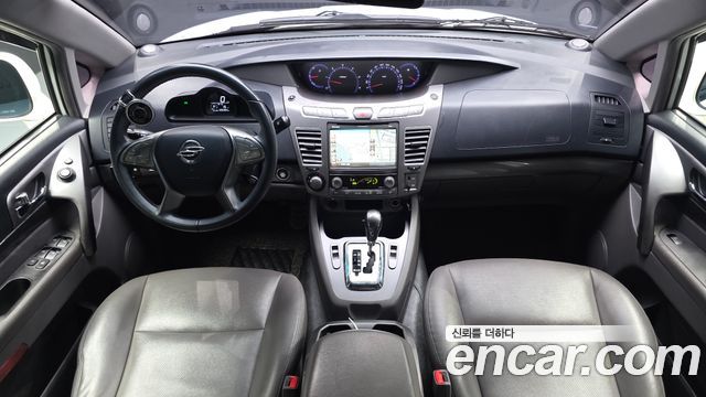 KG Mobility (SsangYong) Korando Turismo 4WD Extreme 9-seater 2015 — фото 7