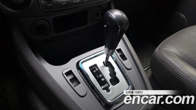 KG Mobility (SsangYong) Korando Turismo 4WD Extreme 9-seater 2015 — фото 9