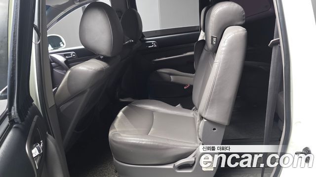 KG Mobility (SsangYong) Korando Turismo 4WD Extreme 9-seater 2015 — фото 15