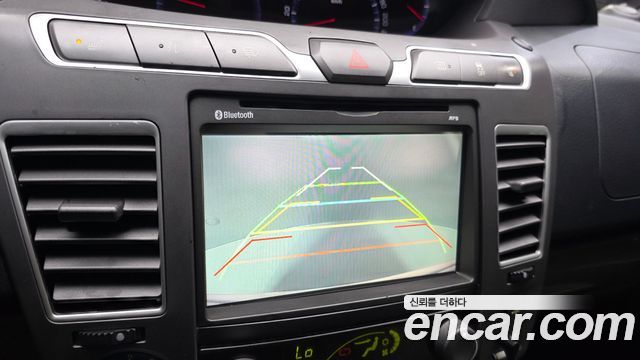 KG Mobility (SsangYong) Korando Turismo 4WD Extreme 9-seater 2015 — фото 21