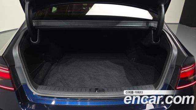 Genesis G90 (RS4) Gasoline 3.5 Turbo AWD 2023 — фото 20