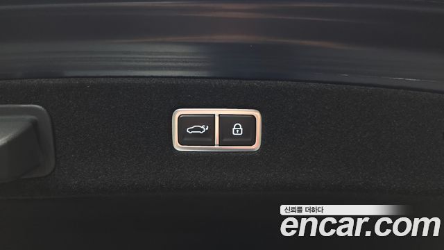 Genesis G90 (RS4) Gasoline 3.5 Turbo AWD 2023 — фото 33
