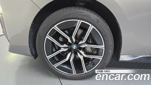 BMW 7 Series (G70) 740d xDrive M Sport 2024 — фото 5