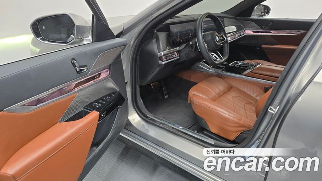BMW 7 Series (G70) 740d xDrive M Sport 2024 — фото 10