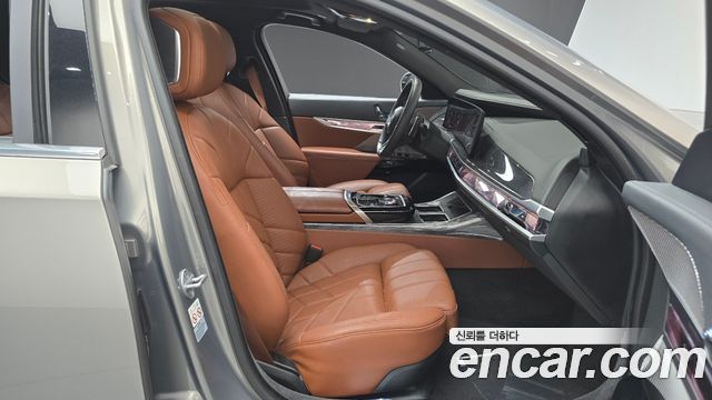 BMW 7 Series (G70) 740d xDrive M Sport 2024 — фото 11