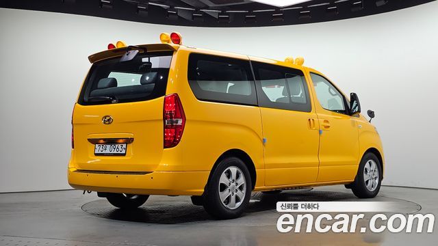 Hyundai Grand Starex School Bus 2019 — фото 2