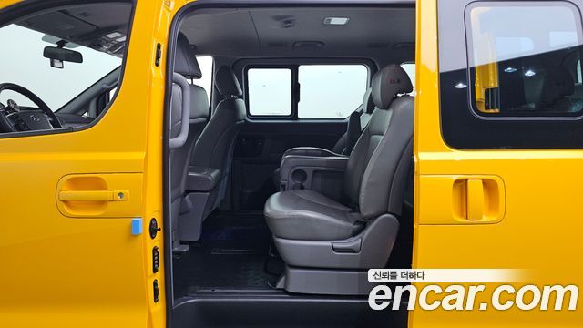 Hyundai Grand Starex School Bus 2019 — фото 11