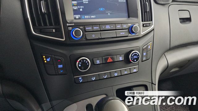 Hyundai Grand Starex School Bus 2019 — фото 18