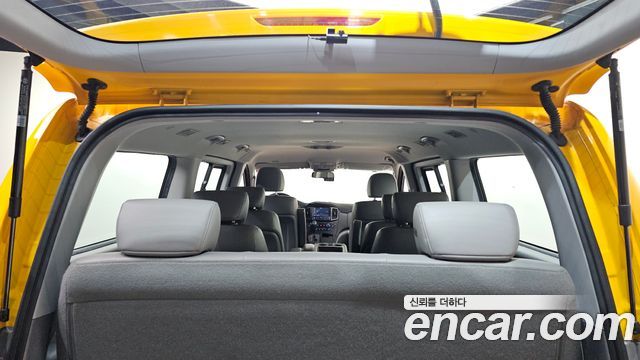 Hyundai Grand Starex School Bus 2019 — фото 20