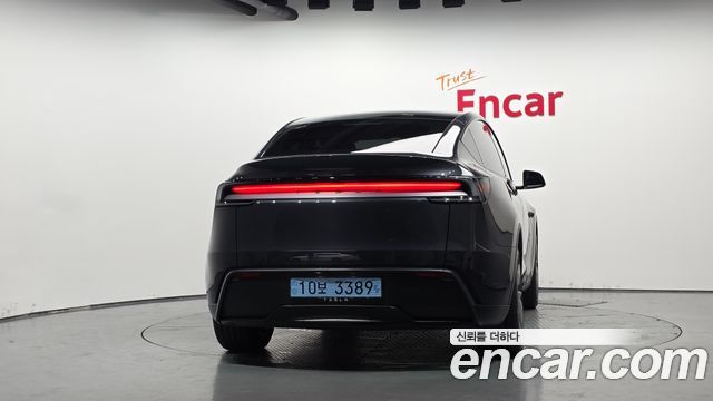 Tesla Model Y RWD 2025 — фото 4