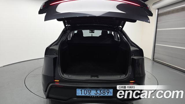 Tesla Model Y RWD 2025 — фото 20