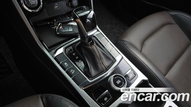 KG Mobility (SsangYong) Beautiful Korando Gasoline 1.5 2WD C5 Plus 2022 — фото 9