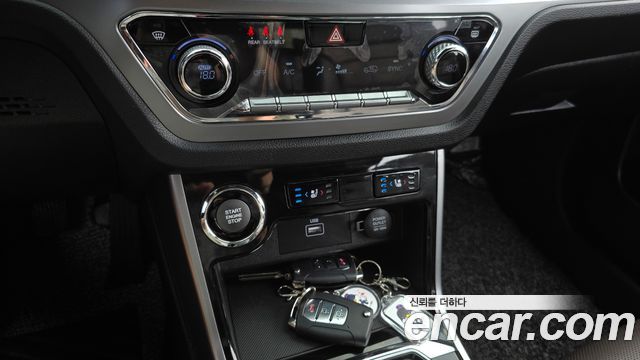 KG Mobility (SsangYong) Beautiful Korando Gasoline 1.5 2WD C5 Plus 2022 — фото 17