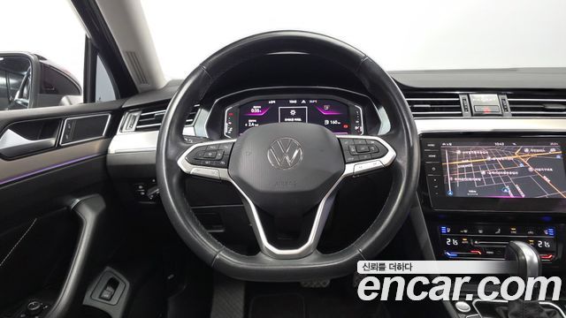 Volkswagen Passat GT (B8) 2.0 TDI Prestige 2022 — фото 17