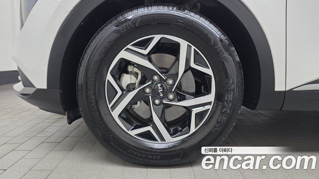 Kia Sportage (V) Diesel 2.0 2WD Prestige 2022 — фото 5