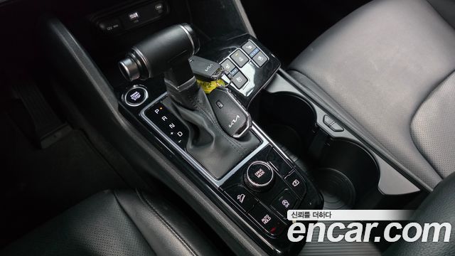 Kia Sportage (V) Diesel 2.0 2WD Prestige 2022 — фото 9