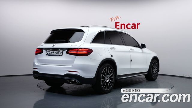 Mercedes-Benz GLC-Class (X253) GLC300 4MATIC AMG Line 2019 — фото 2