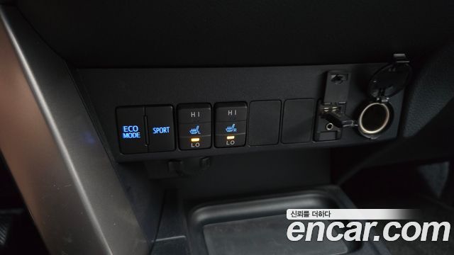 Toyota RAV4 2.5 2WD 4th 2018 — фото 20