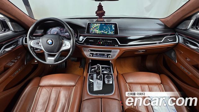 BMW 7 Series (G11) 750Li xDrive Vision 100 Edition 2016 — фото 7