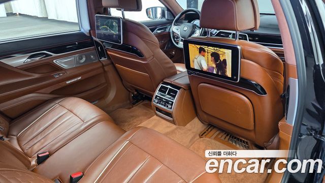 BMW 7 Series (G11) 750Li xDrive Vision 100 Edition 2016 — фото 17