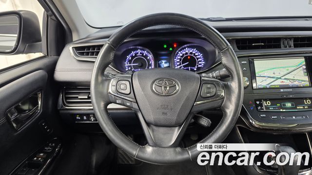 Toyota Avalon Limited 2016 — фото 13