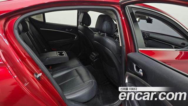 Genesis G70 Gasoline 2.0T 4WD 2022 — фото 11