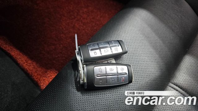 Genesis G70 Gasoline 2.0T 4WD 2022 — фото 17