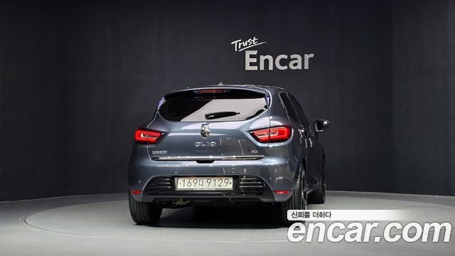 Renault Korea Clio Intens 2018 — фото 4