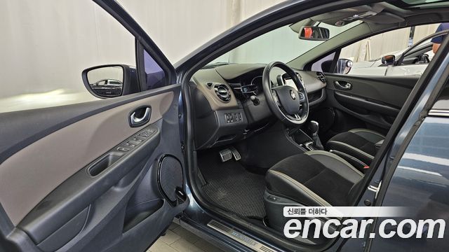 Renault Korea Clio Intens 2018 — фото 10