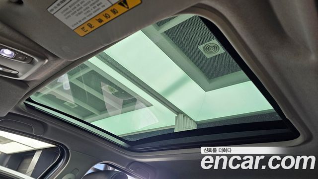 Renault Korea Clio Intens 2018 — фото 15