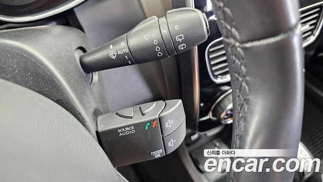 Renault Korea Clio Intens 2018 — фото 20